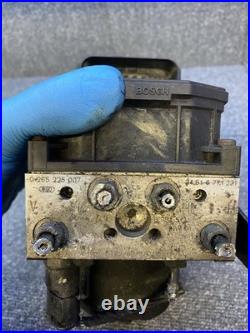 2007 BMW 730d Sport Auto ABS Pump 026522500 / 6771231