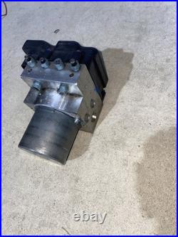 BMW 5 Series F10 F11 ABS DSC Anti Lock Brake Pump Control Module Unit 6868327