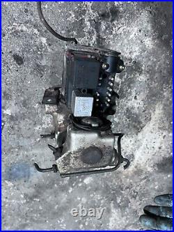 BMW e30 320i abs pump bosch 065200040 157011 1989